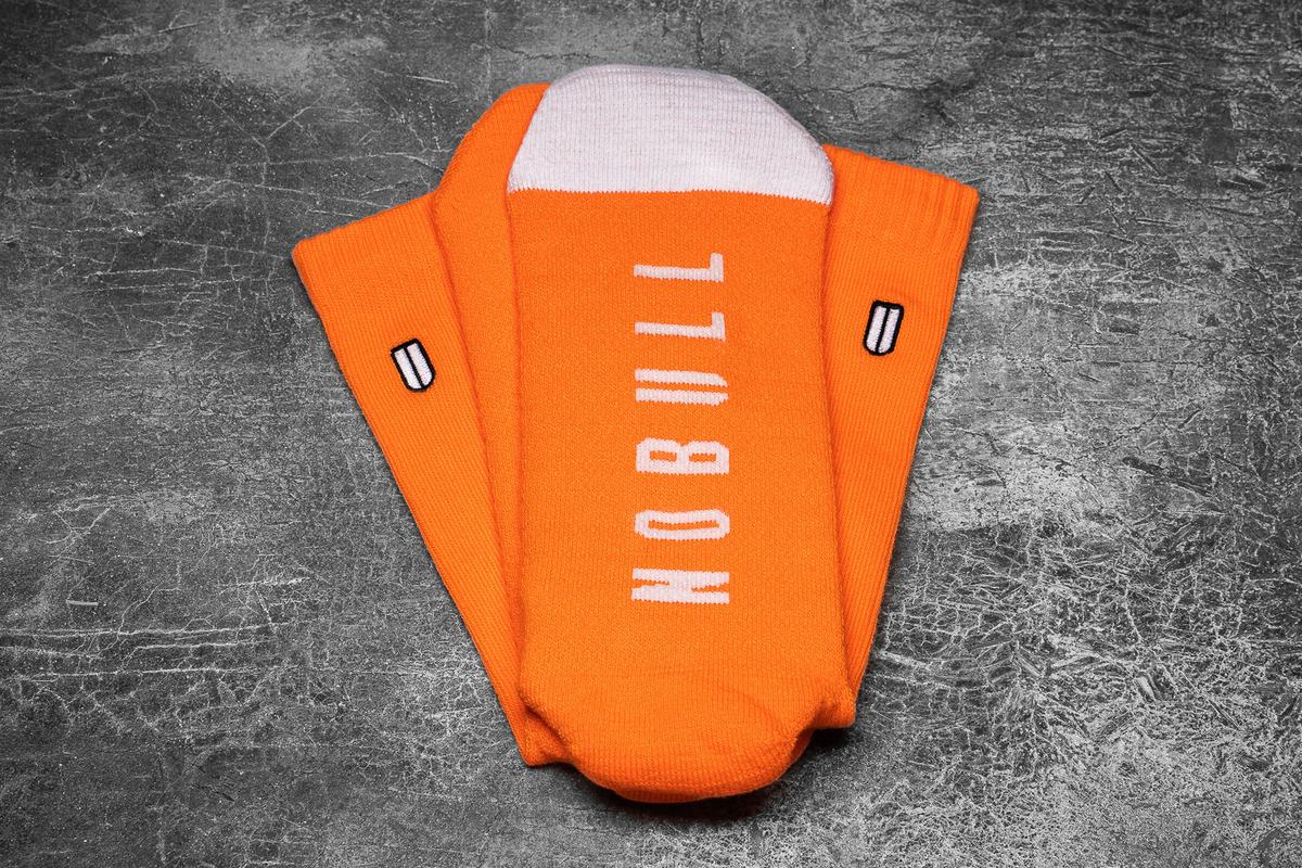 Nobull Crew Neon Men\'s Socks Orange White | Australia (NL4685)